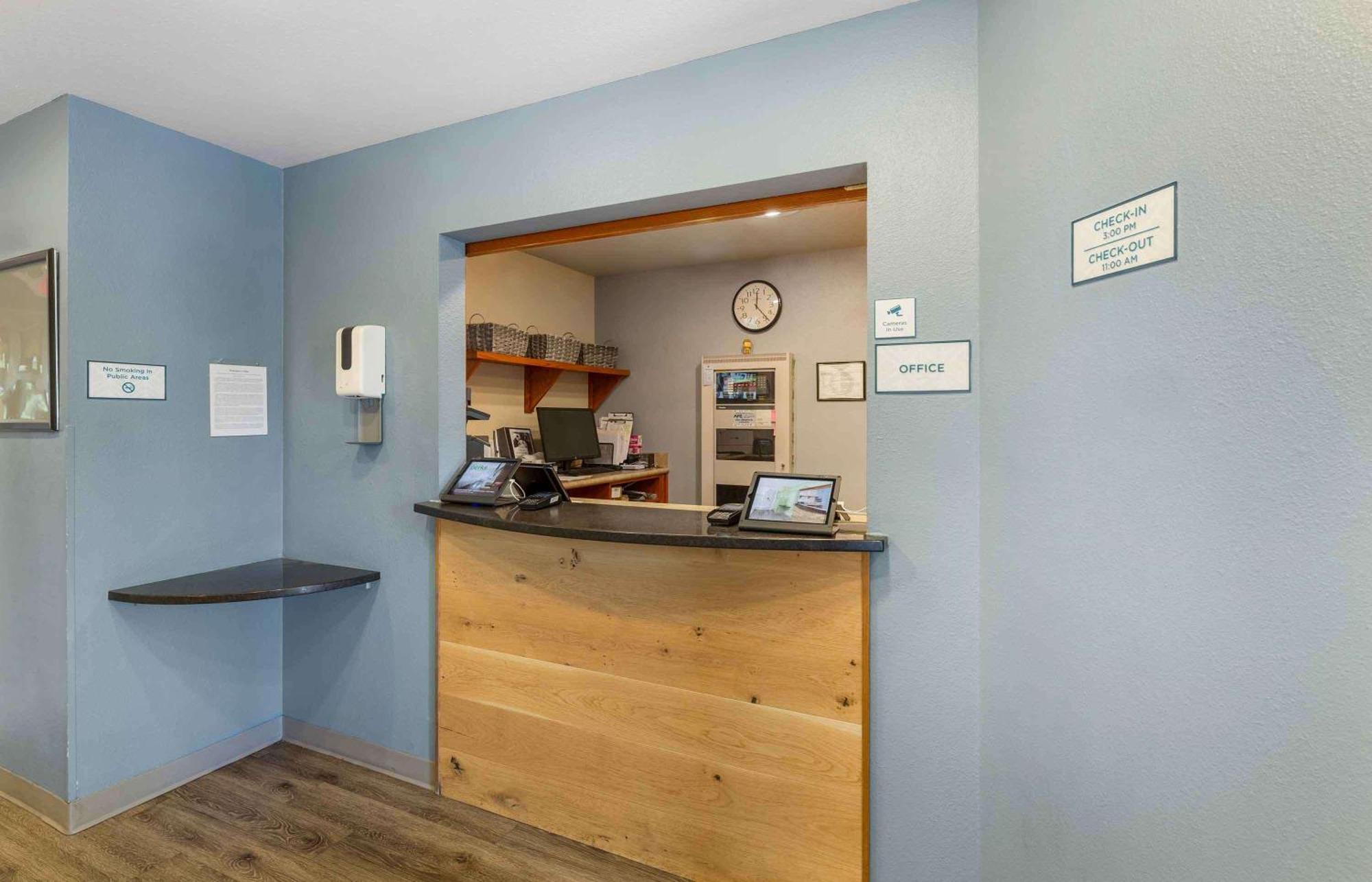 Extended Stay America Select Suites - Akron - South Portage Lakes Екстер'єр фото